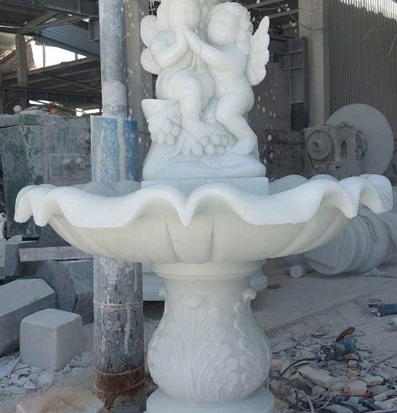 Mẫu đài phun nước thiên thần bằng đá Non Nước cao 2 mét (ĐPN15)