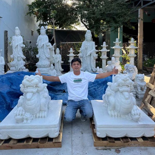 Tượng Tỳ Hưu để cổng bằng đá trắng nguyên khối dài 87 cm (TH28)