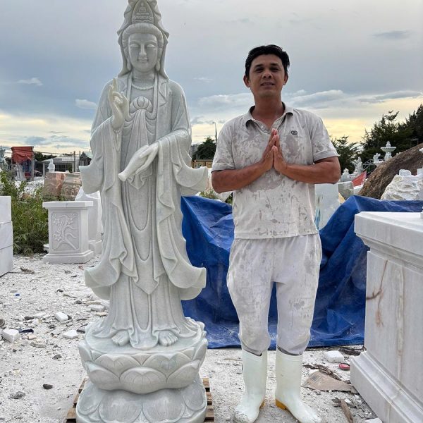 Tượng Phật Quan Âm Bồ Tát bằng đá cẩm thạch trắng xanh cao 1,8 mét (QAD55)