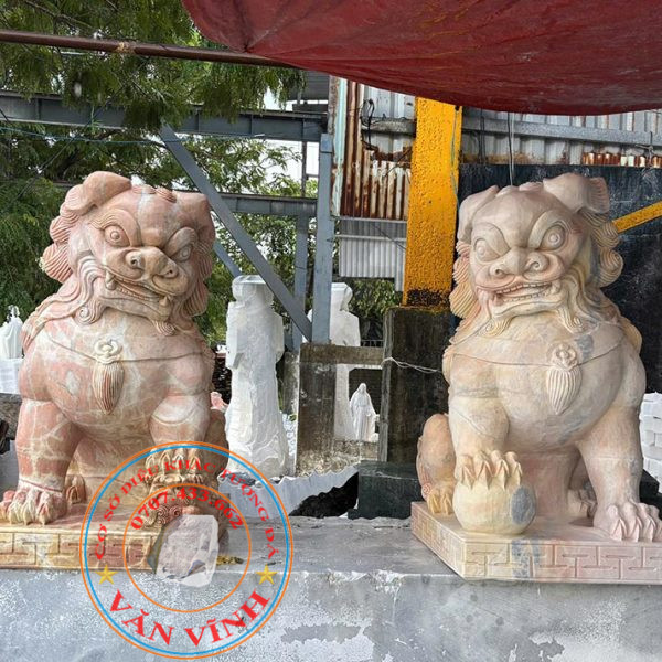 Tượng con Nghê bằng đá vàng cà rốt tự nhiên cao 70 cm (CN10)