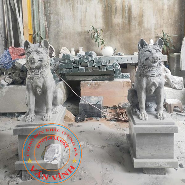 Tượng chó đá trắng xám nguyên khối cao 1 mét (CHO01)