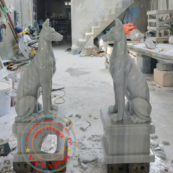 Tượng chó đá trắng xám theo mẫu yêu cầu của khách cao 1,1 mét (CHO06)