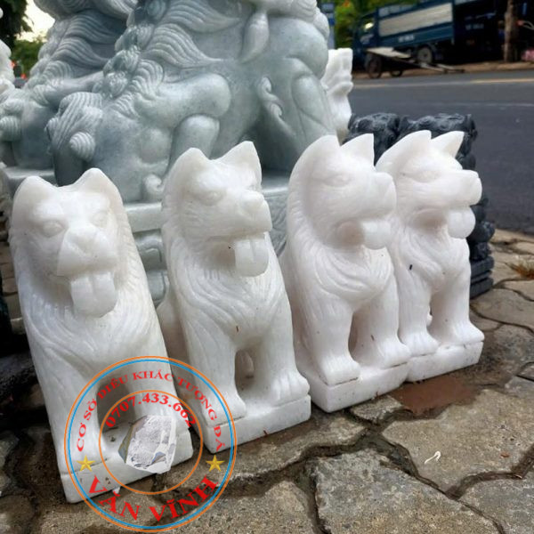 Tượng chó đá trắng để mộ cao 40 cm (CHO08)