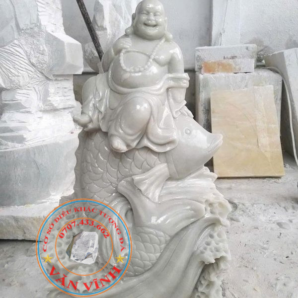 Tượng Phật Di Lặc ngồi trên cá chép đá cẩm thạch nguyên khối cao 68 cm (DL11)